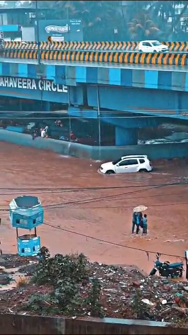 Heavy rains submerge several places in Mangaluru