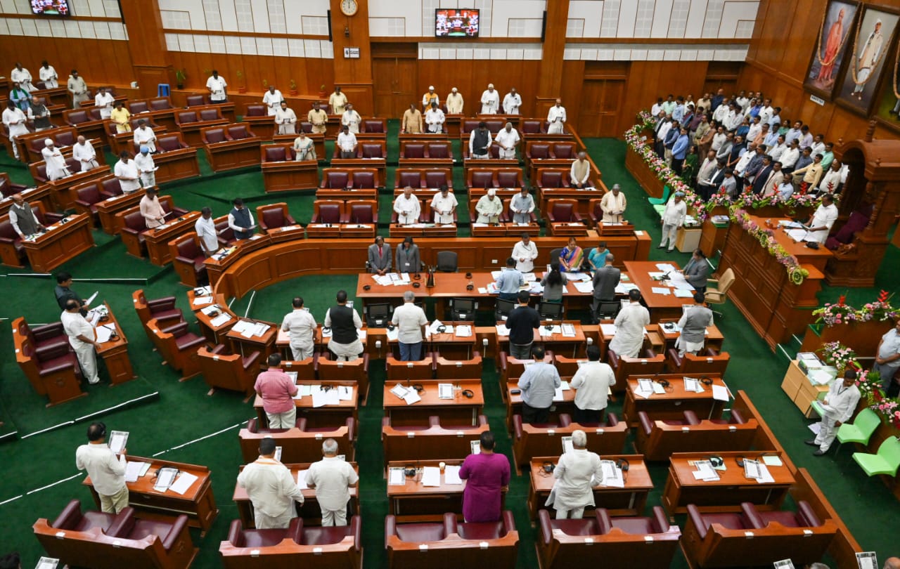 BJP and Congress members strongly object to delay in commencement of winter session in Belagavi, Karnataka Assembly