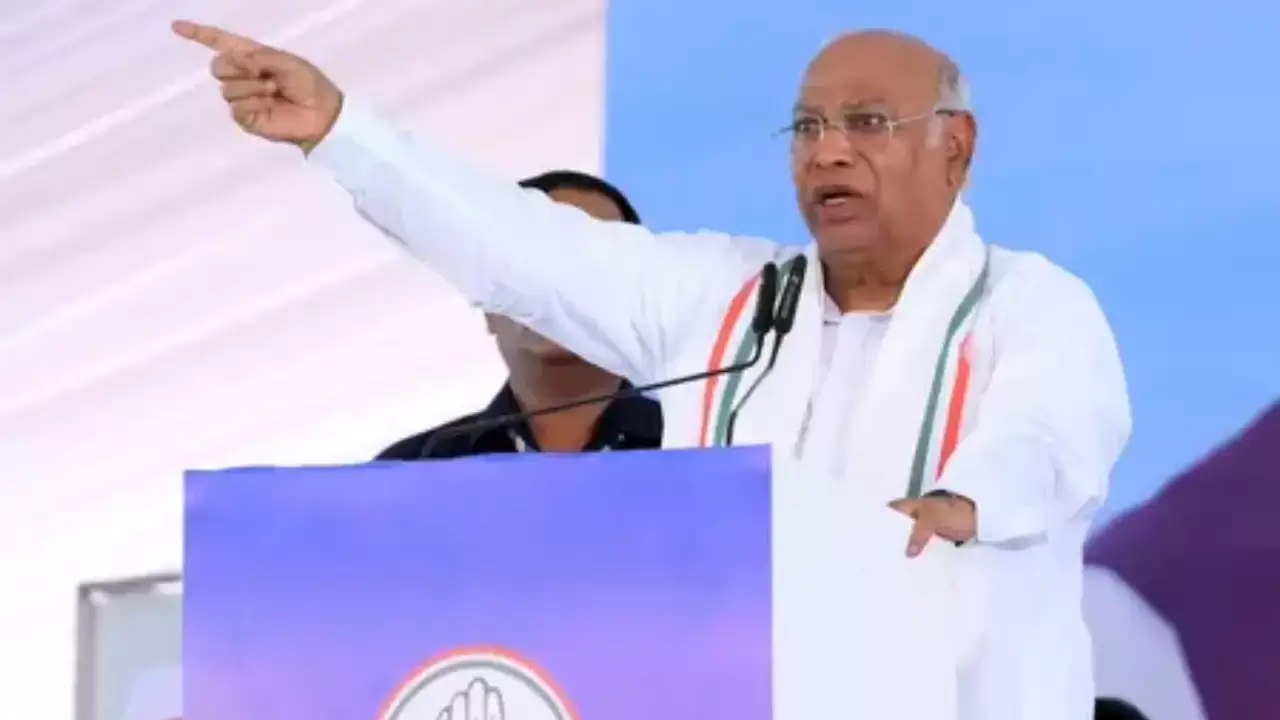 Kharge urges centre to fund and fast-track caste census