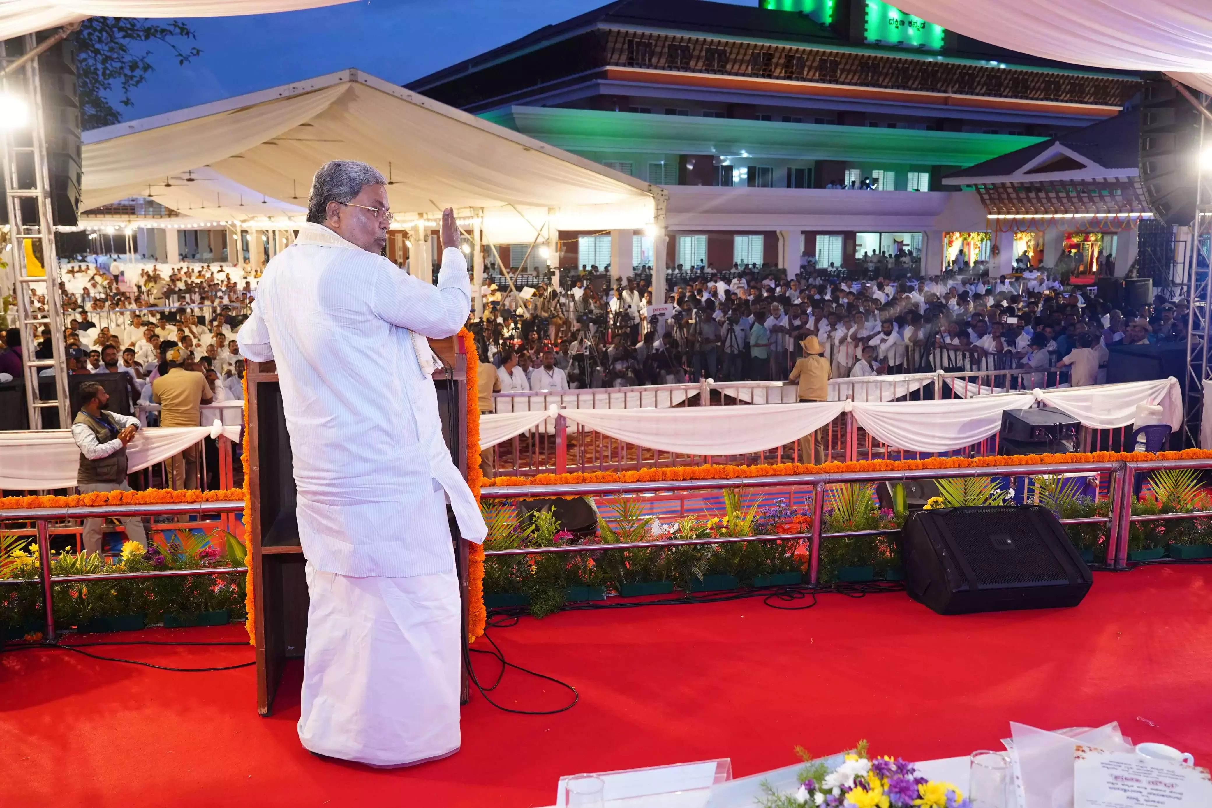 Siddaramaiah inaugurates ‘Praja Soudha’ in Mangaluru, pledges focus on social justice