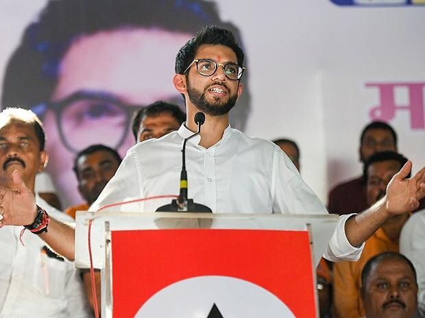 Aaditya Thackeray lashes out at Maharashtra government on recent hospital deaths