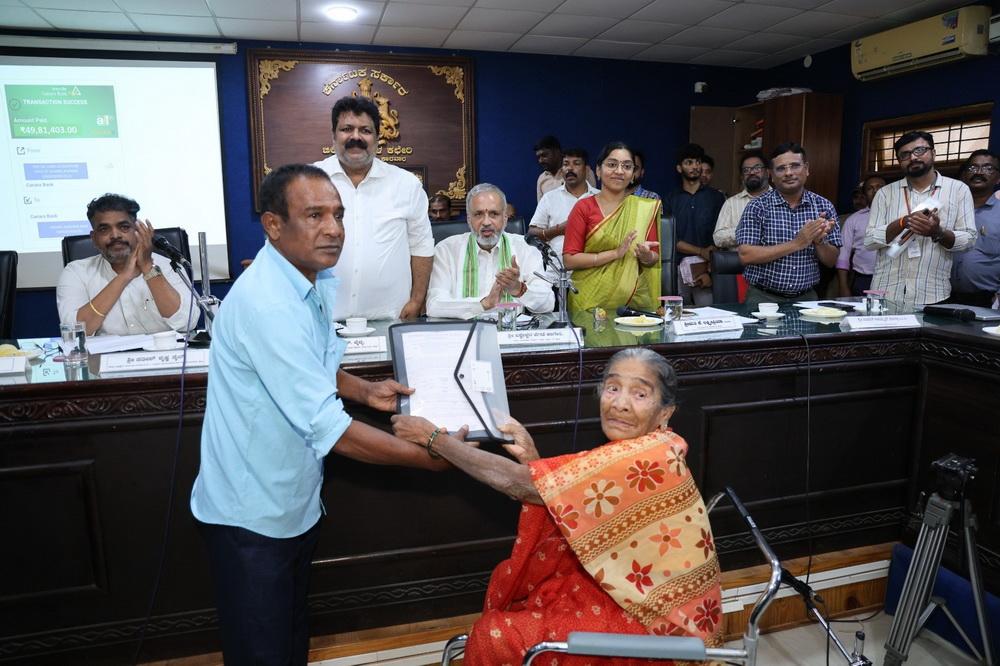 Karwar: 57 families displaced by Sea Bird project receive ₹10 crore compensation after 25 years