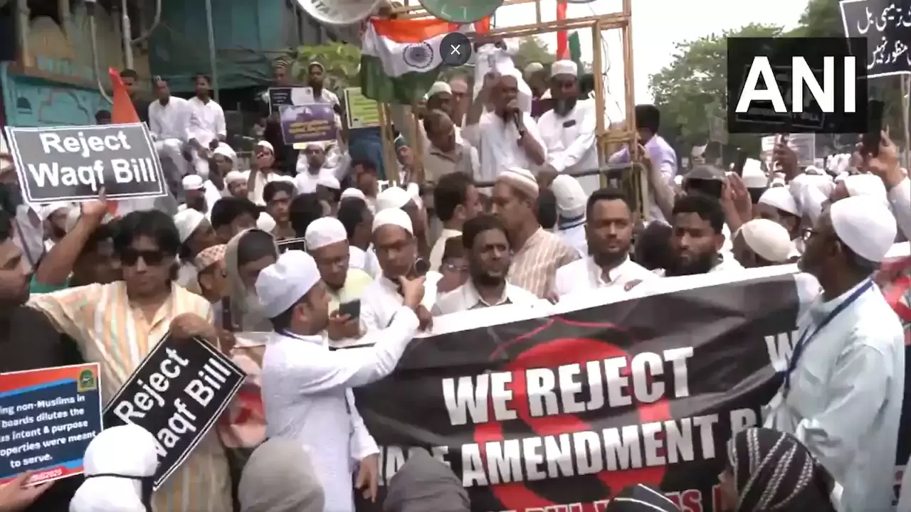 Muslim groups call on Kerala to follow TN and West Bengal in opposing Waqf Amendment Act