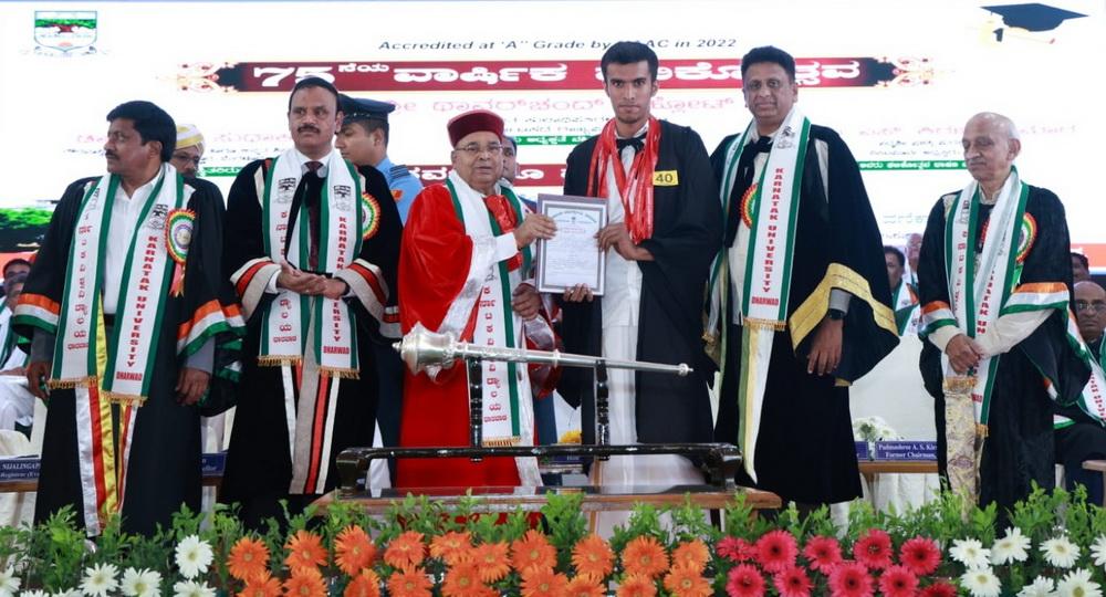 Bhatkal student bags 9 gold medals at Karnataka University