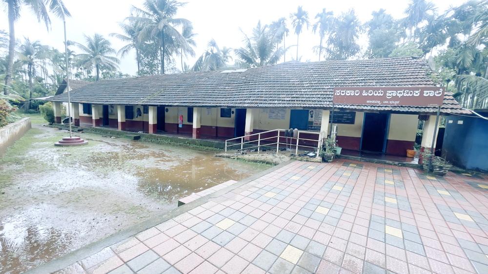 Bhatkal's 60-year-old Haduvalli government school crumbles as students study beneath cracked walls and a leaking roof
