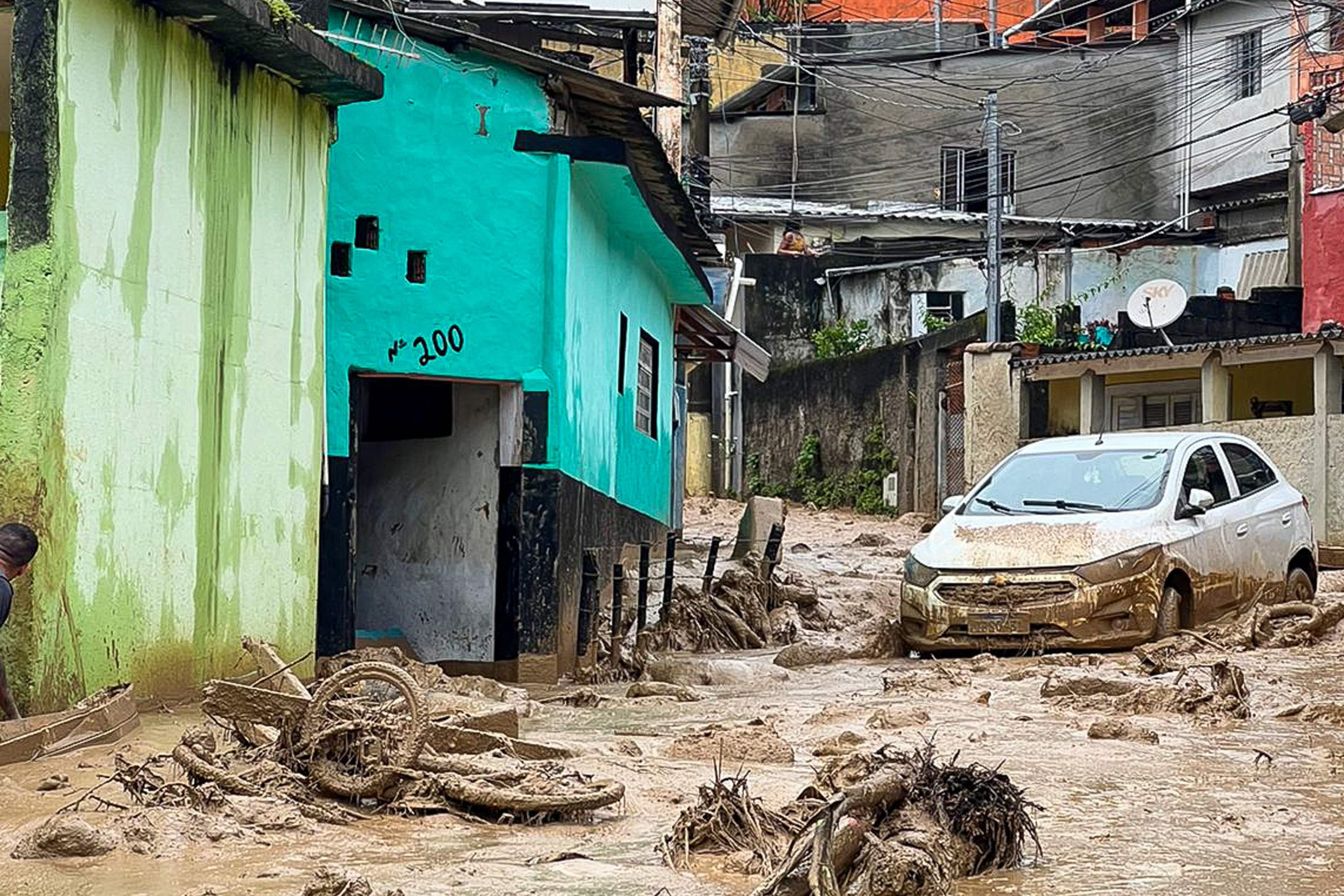 Flood, landslides kill at least 36 in Brazil