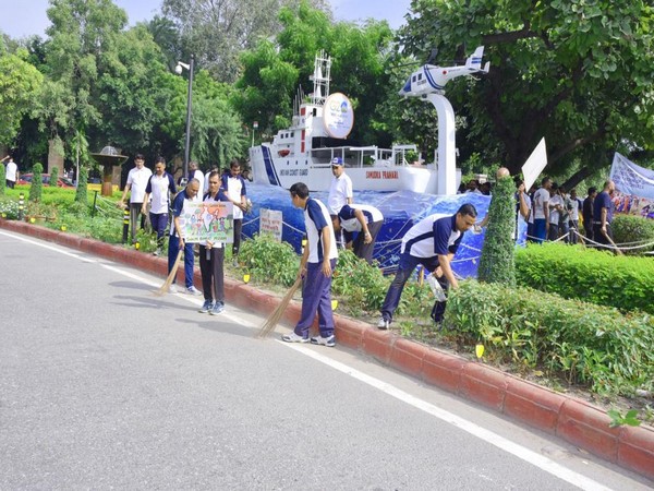 Indian Coast Guard conducts cleanliness drive under 'Swachh Bharat campaign'