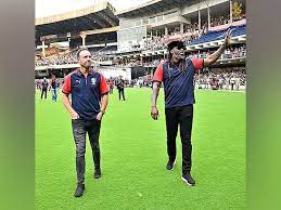 RCB inducts Chris Gayle, AB de Villiers into Hall Of Fame, retires their jerseys forever from its roster
