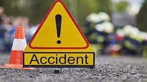 4 persons killed, 11 injured in bus accident on highway in Gujarat