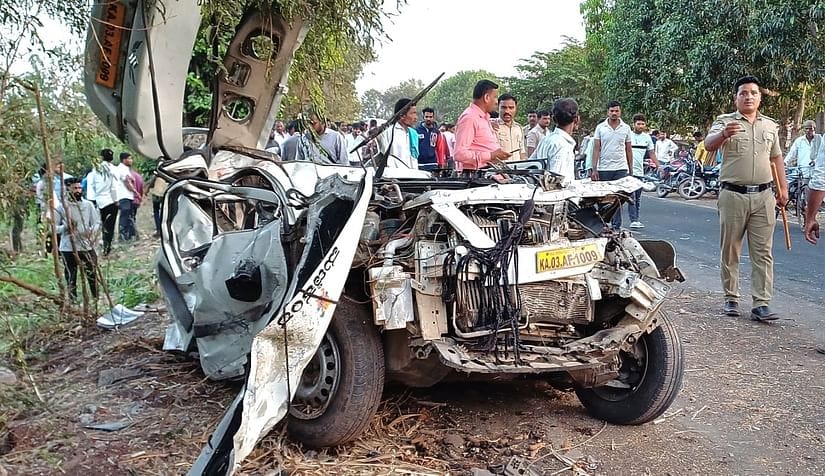 Six killed in Karnataka road accident