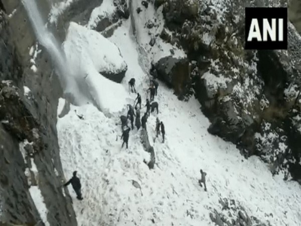 7 tourists killed, several injured as avalanche hits Sikkim's Nathula