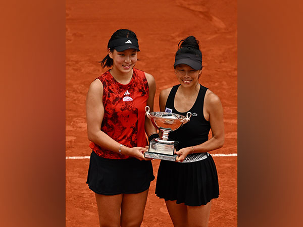Hsieh, Wang pair beats Taylor-Fernandez to win French Open women's doubles crown