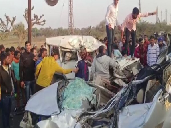 Six killed, 5 injured as cars collide in Rajasthan's Sikar