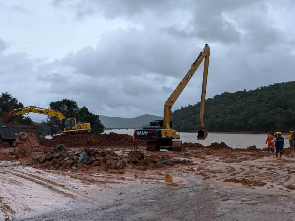 ankola_landslide_search