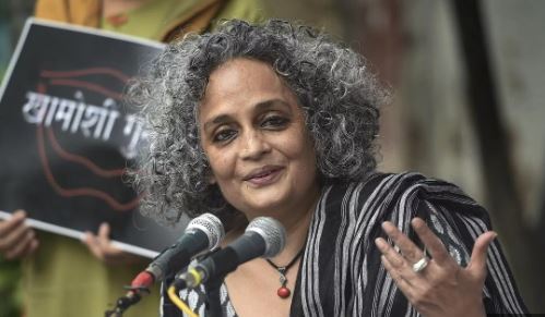 Delhi LG sanctions prosecution against Arundhati Roy, Sheikh Showkat Hussain for their remarks on Kashmir
