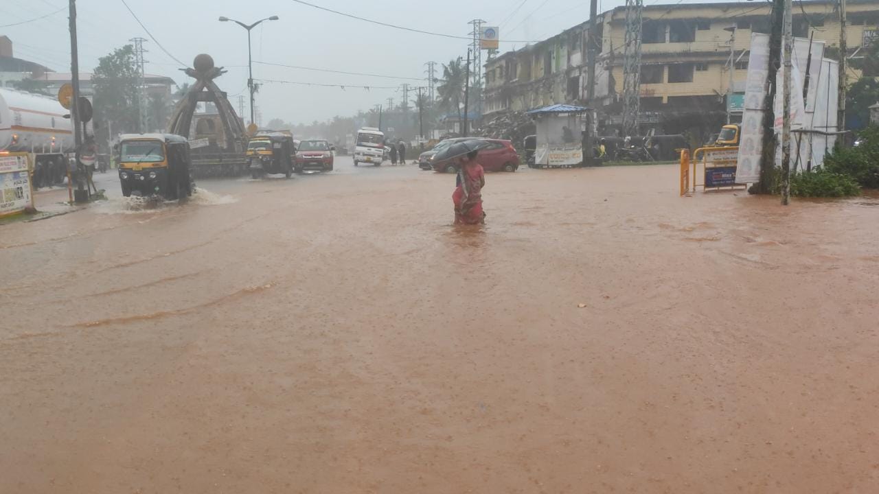 Rainfall Threat: Red Alert Imposed on Three Coastal Districts in Karnataka