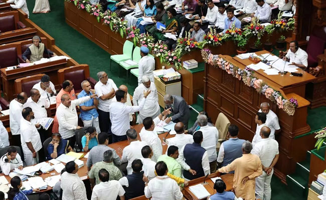 Two bills passed in Karnataka Assembly without debate as opposition BJP, JD(S) stage protest