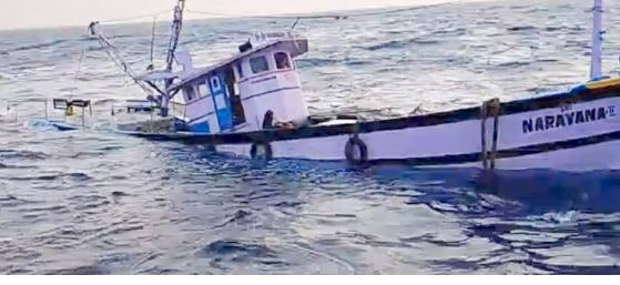 Karnataka: Eight fishermen rescued as boat capsizes mid-sea