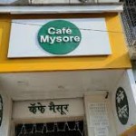 Mumbai cafe owner robbed of Rs 25 lakh by fake cops; four arrested