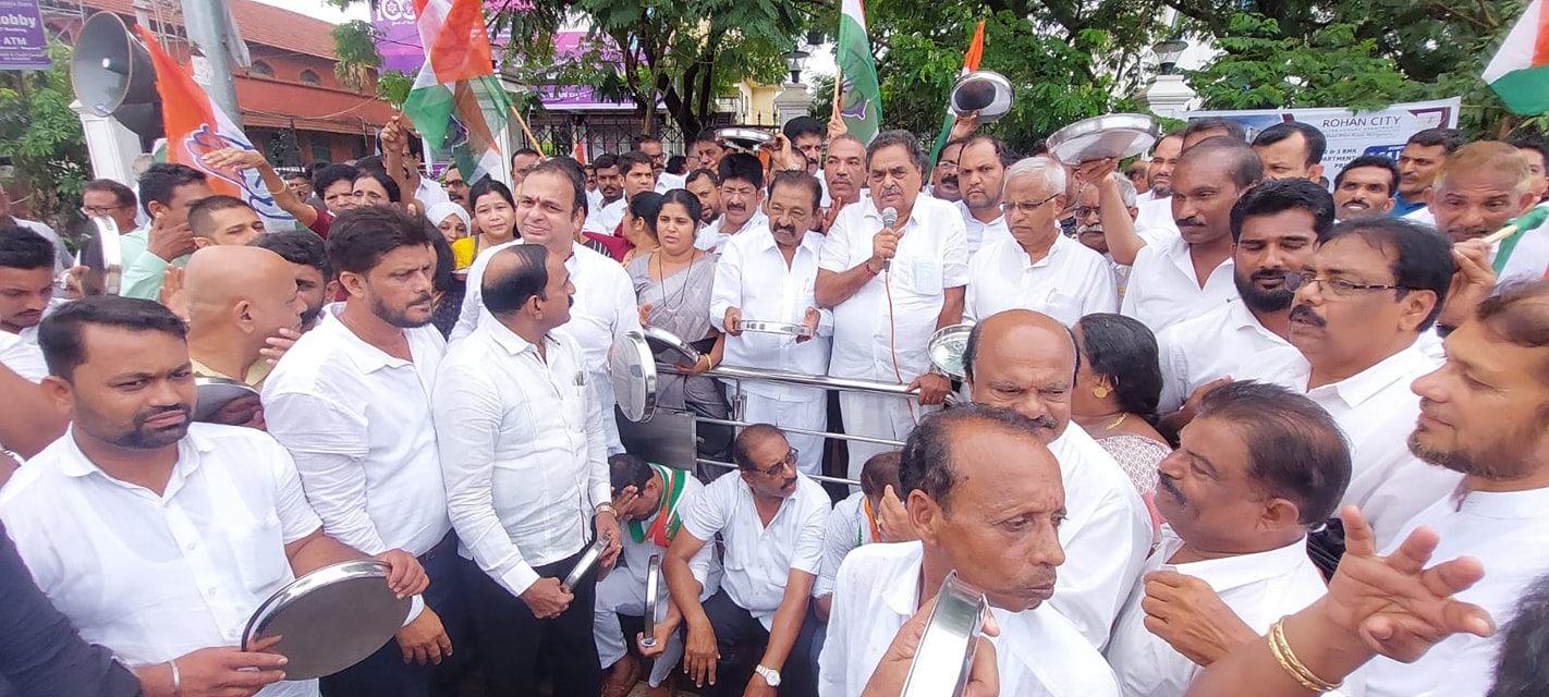 Congress Protests Central Government's Denial of Rice for Karnataka's Anna Bhagya Scheme