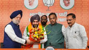 Former Delhi Congress president Arvinder Singh Lovely, other leaders join BJP