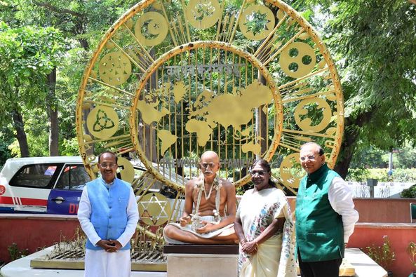 Goal of world peace can be achieved through path shown by Mahatma Gandhi, says President Murmu