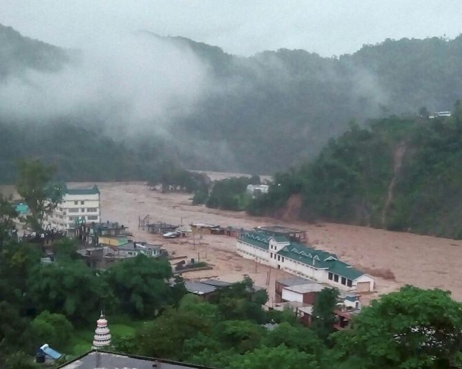 Cloudburst strikes Himachal again, houses washed away, national highway blocked