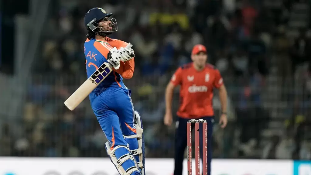 India Defeat England by Two Wickets to Lead 2-0 in 2nd T20I