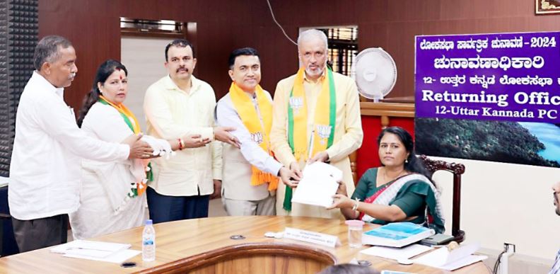 BJP's Vishweshwar Hegde Kageri filed Nomination from Uttara Kannada Constituency Amid Grand Roadshow