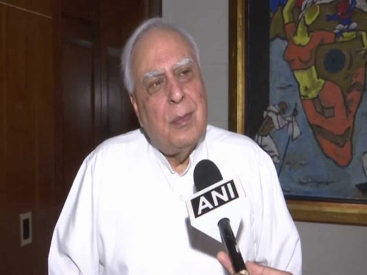 They don’t tolerate ‘single engine’ govts anywhere in India: Sibal’s dig at Centre after Parliament passes Delhi bill