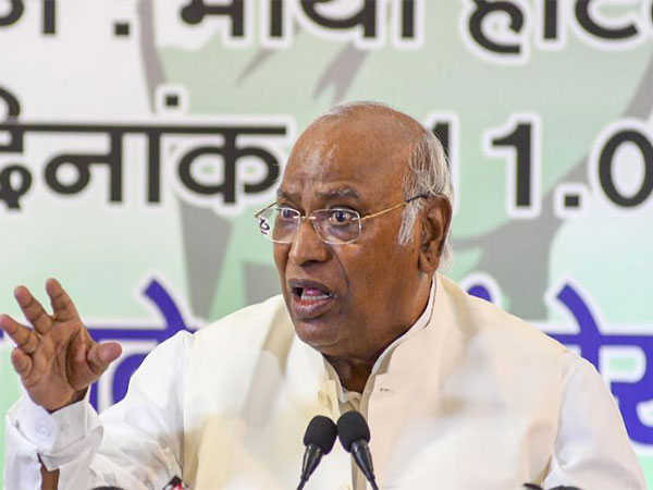 "Extremely difficult for PM Modi to form government," says Congress' Mallikarjun Kharge