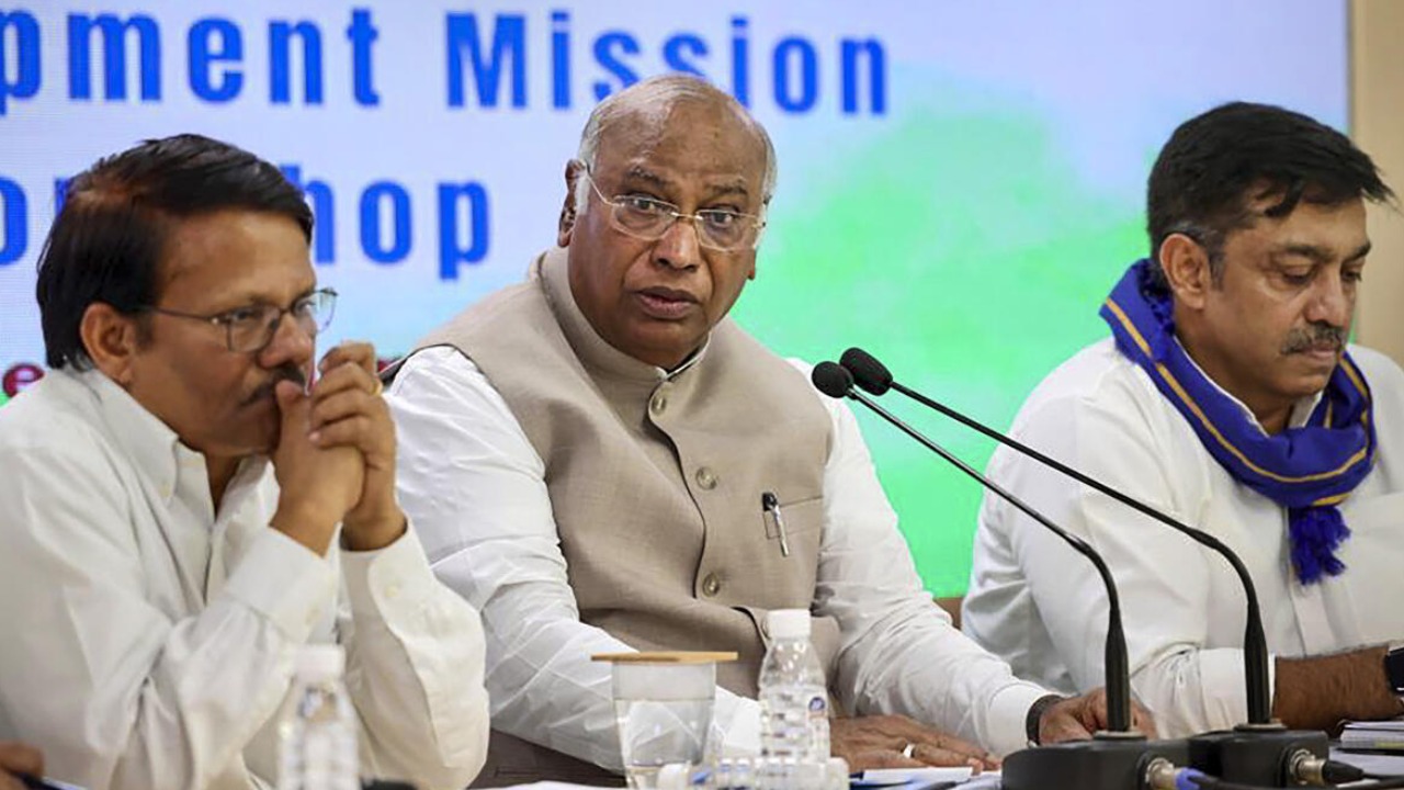 Help develop local leadership, don’t fight among yourselves: Cong chief Kharge to cadre