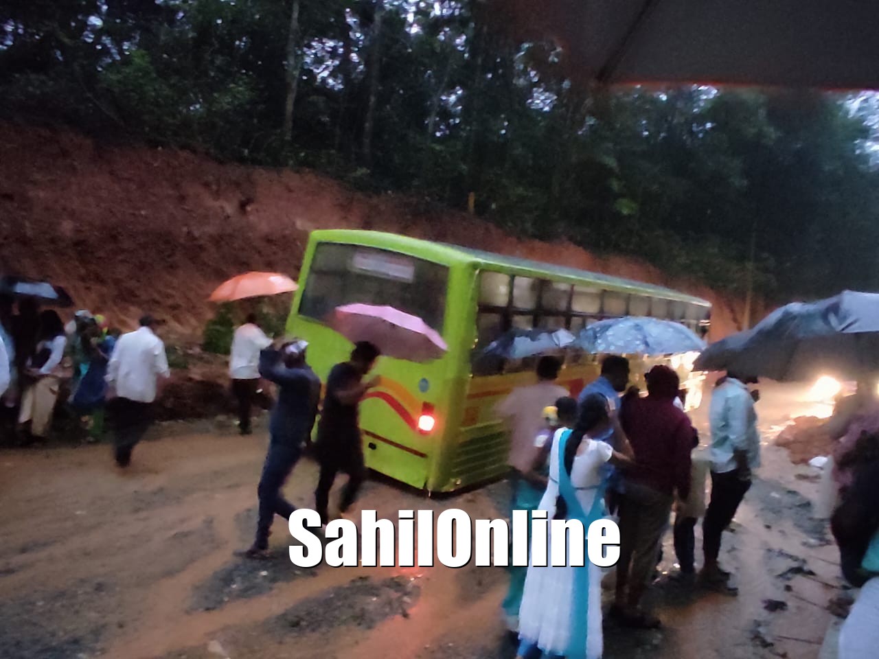 kumta-sirsi-road-rain