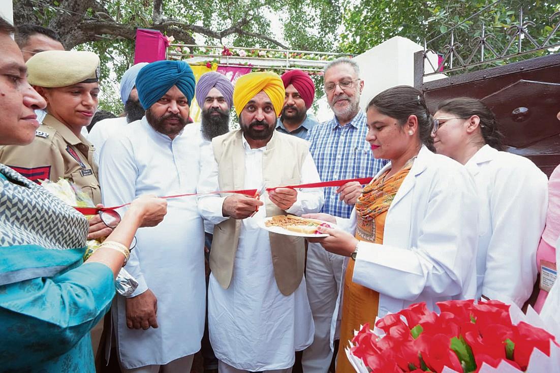 Independence Day celebrated in Punjab, Haryana; CM Mann inaugurates 76 new Aam Aadmi Clinics