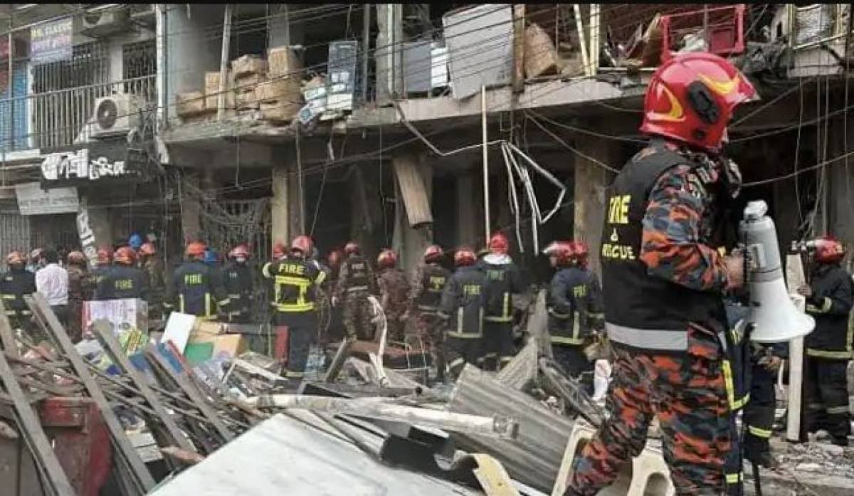 17 Killed, 100 injured in explosion at a building in Bangladesh's capital Dhaka