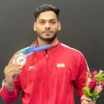 Indian lifter Valluri Babu strikes gold in Commonwealth Championships