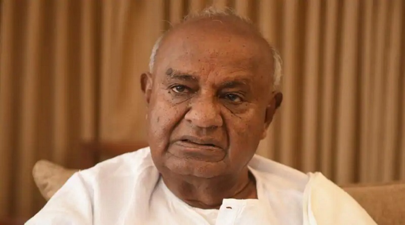 Operation Hast: Deve Gowda asks party workers not to desert him at the age of 91