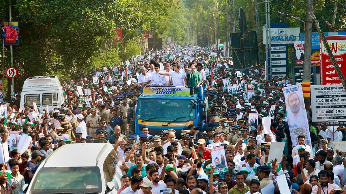 LS polls: Rahul Gandhi takes out road show in Wayanad