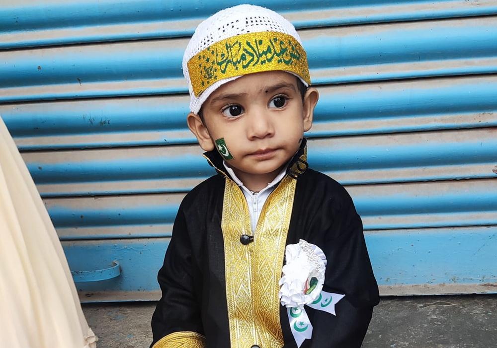 Four-year-old boy severely injured in dog attack; timely intervention by mother saves his life