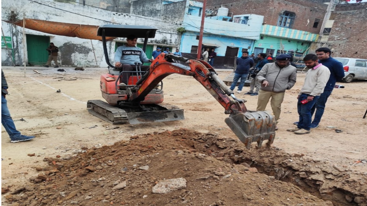 UP Police Outpost Construction Starts Opposite Shahi Jama Masjid in Sambhal, Measurements Underway