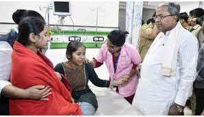 Karnataka CM Siddaramaiah meets family of woman who drowned in waterlogged underpass in Bengaluru