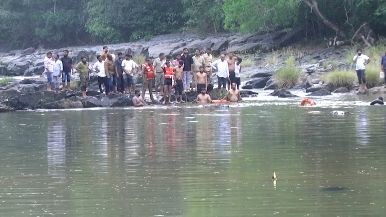 sirsi-shalmala-river-incident-12.jpeg