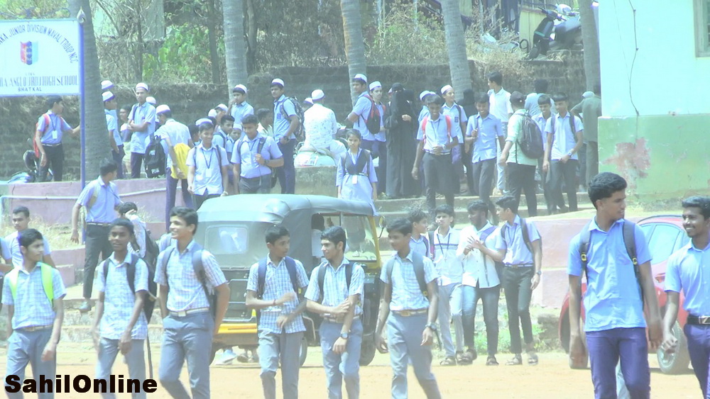 SSLC exams kick off in Karnataka Bhatkal students navigate first day