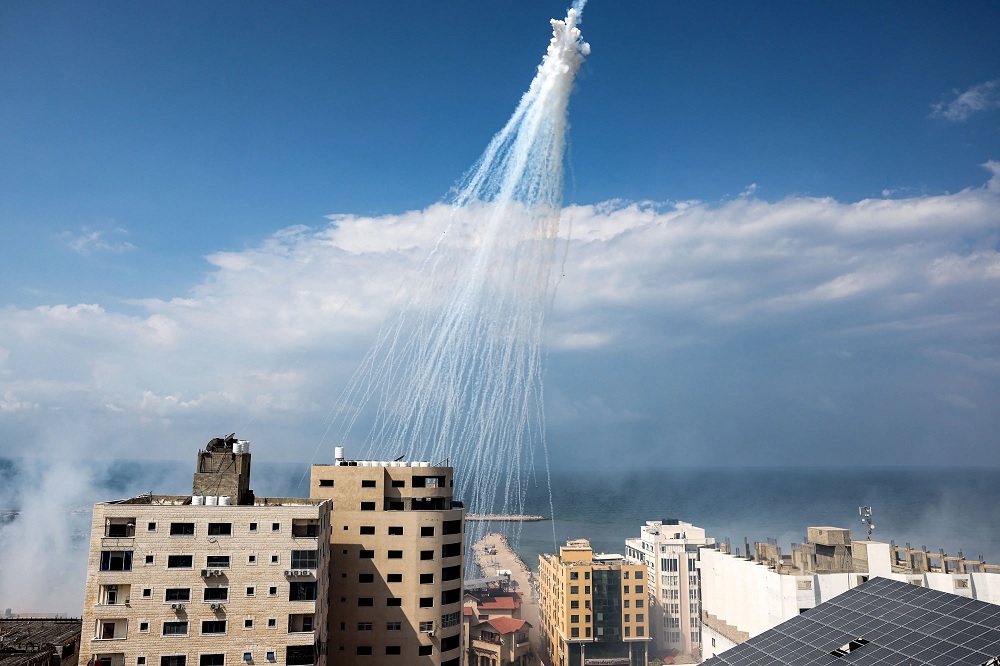 white-phosphorus-fall-over-Gaza